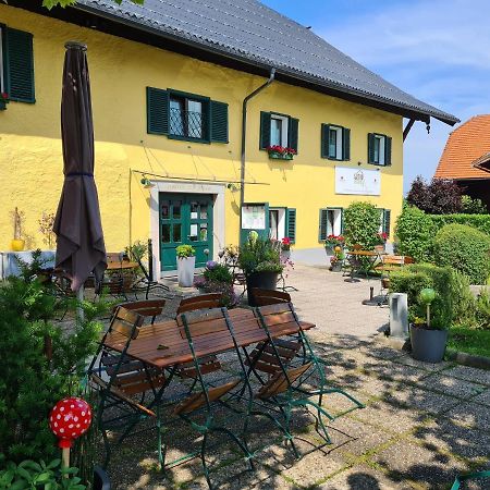 Gasthof Zur Strass オイゲンドルフ エクステリア 写真